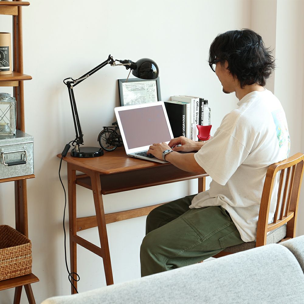 nofu｜OAKER｜table｜家族の今に寄りそう木のぬくもりの家具ブランド