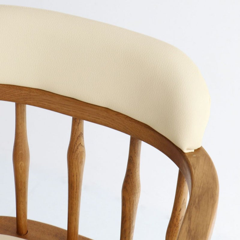 北欧テイストのキッズハイチェア