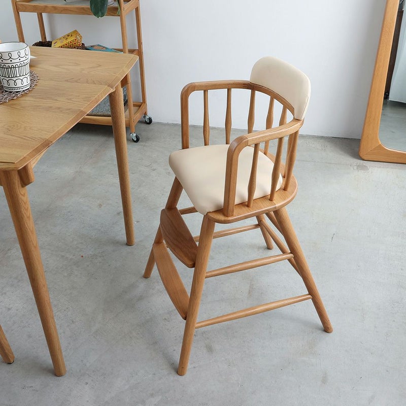 北欧テイストのキッズハイチェア