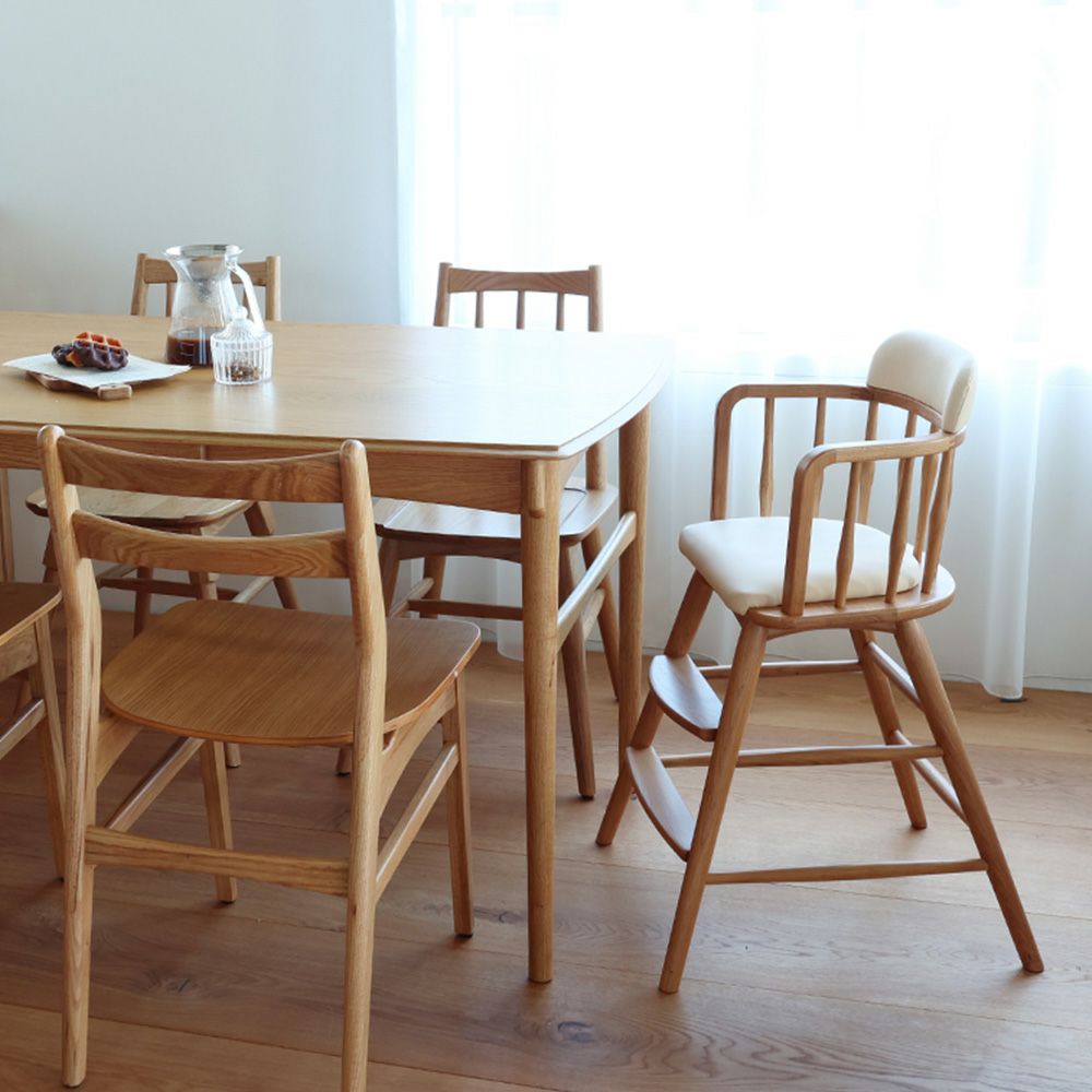 北欧テイストのキッズハイチェア