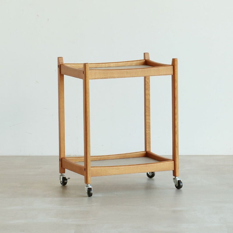 北欧テイストのワゴン