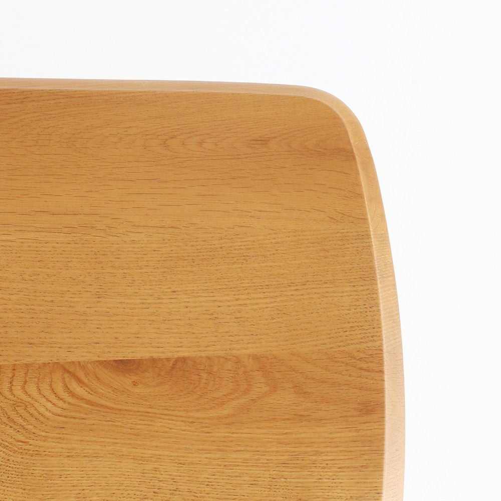 北欧テイストのダイニングベンチ