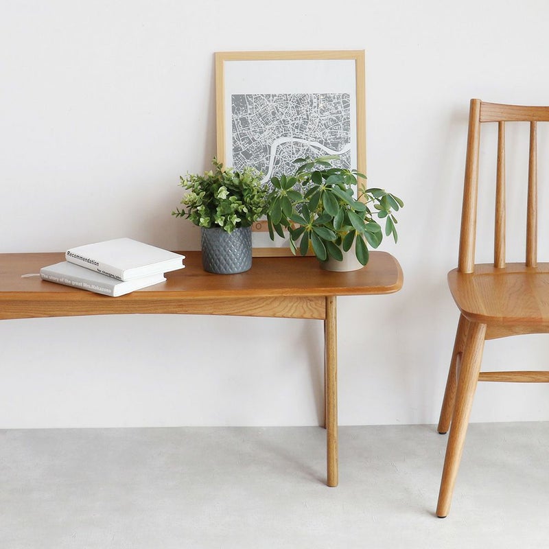 北欧テイストのダイニングベンチ