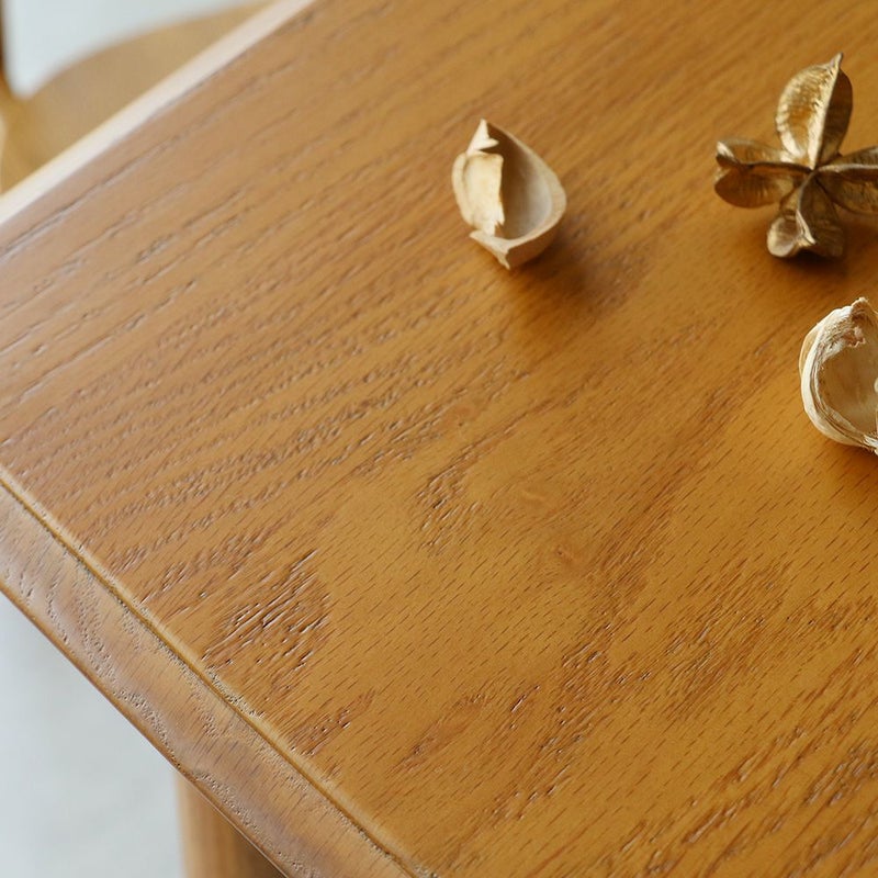 北欧テイストのダイニングテーブル