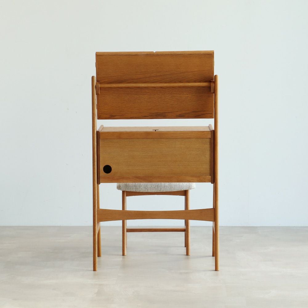 nofu｜Herit.｜dresser&stool｜家族の今に寄りそう木のぬくもりの家具