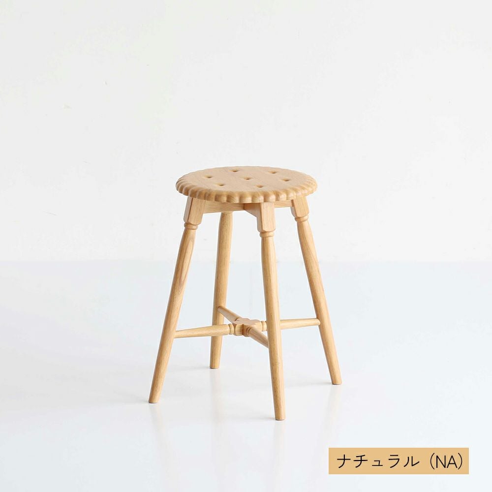 nofu｜Petit Four｜stool｜家族の今に寄りそう木のぬくもりの家具ブランド