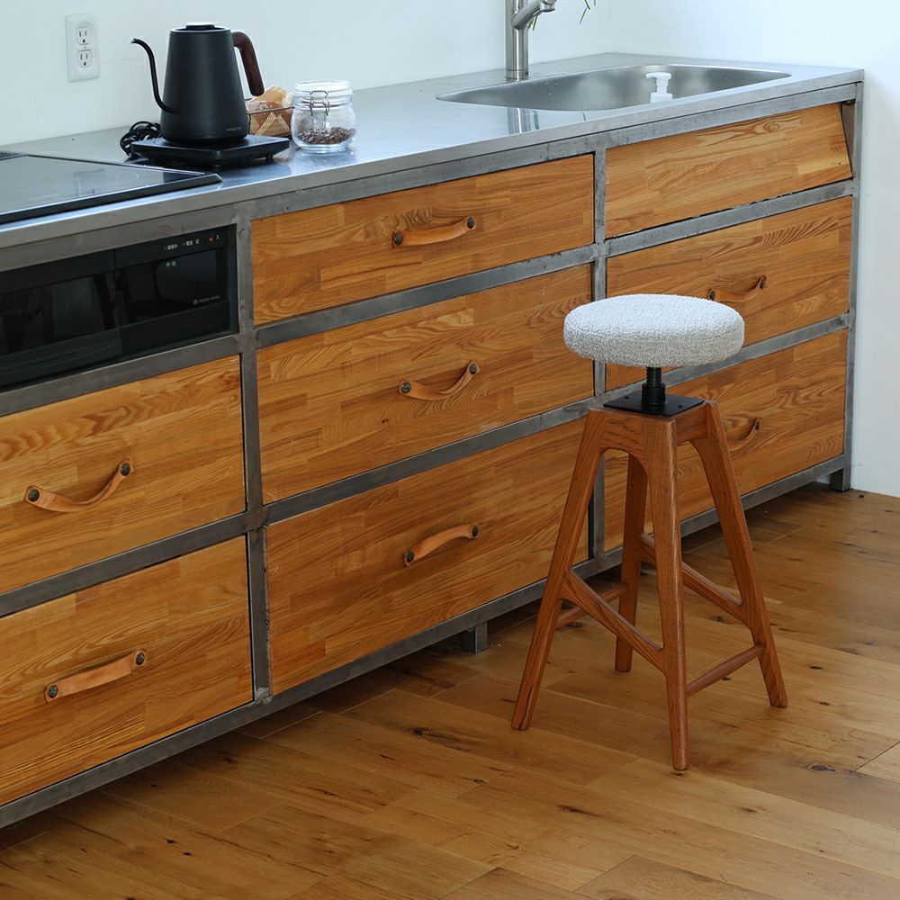 ヴィンテージ風昇降式スツール