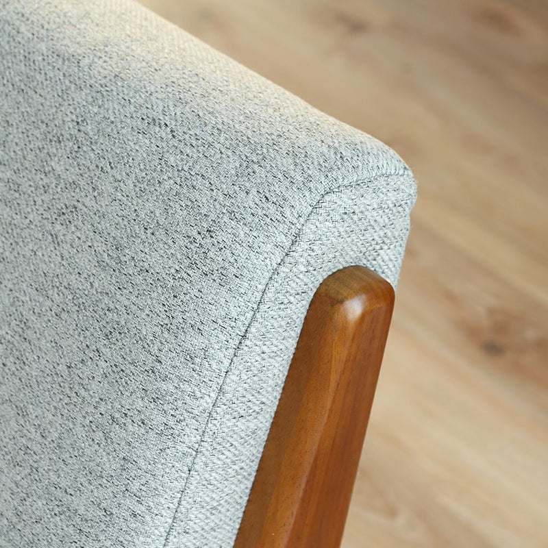 スチール脚と木製フレームの2Pソファあ