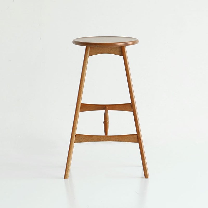 軽量なヴィンテージ風ハイスツール