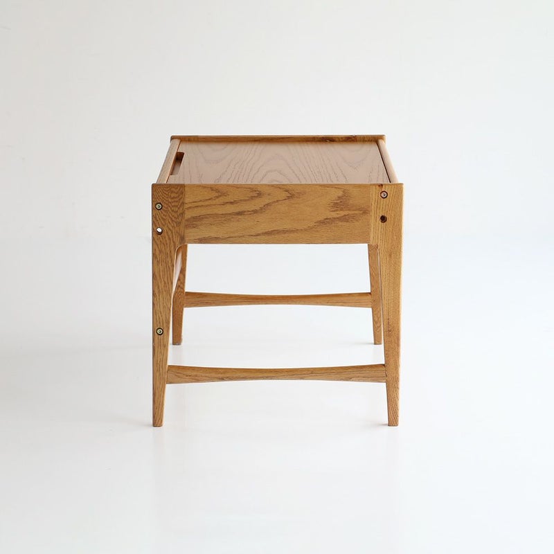 北欧テイストのキッズデスク