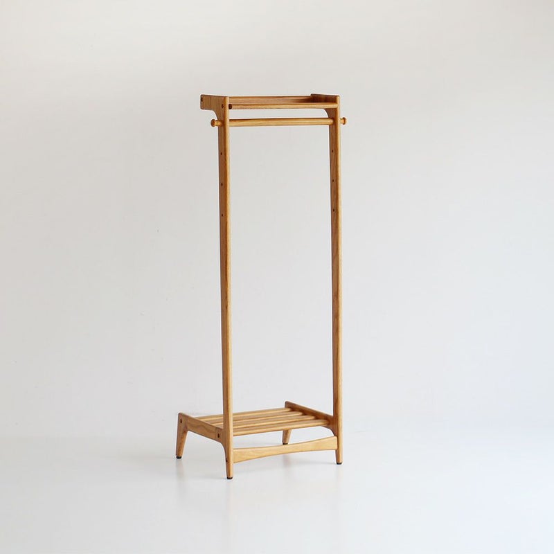 北欧テイストのハンガーラック