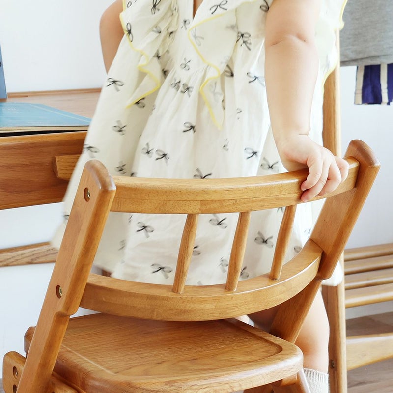 北欧テイストのキッズチェア