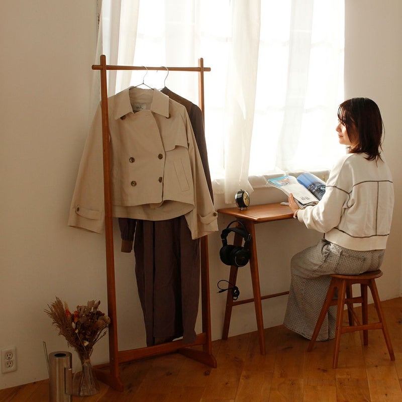 スッキリしたデザインのハンガーラック