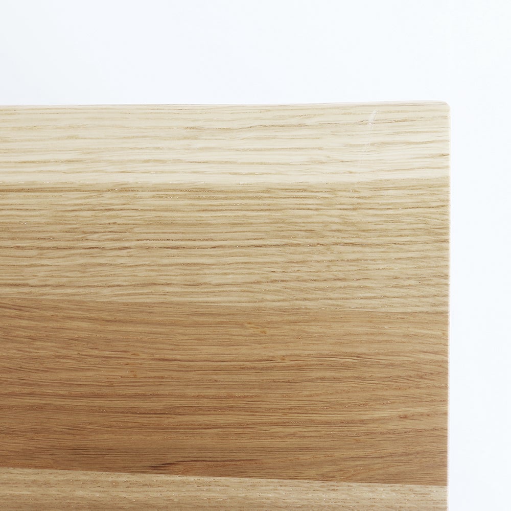 一枚板のような上質な仕上がりのダイニングテーブル